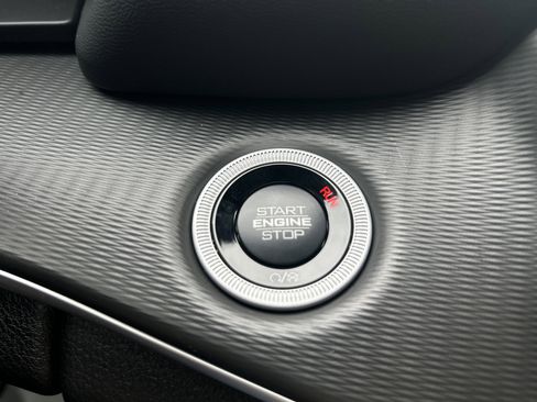 New 2025 Jeep Grand Cherokee Altitude image 47