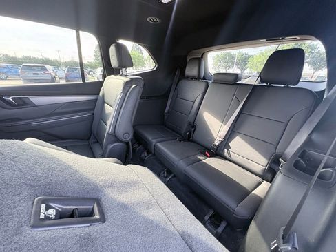 Used 2025 Buick Enclave Sport Touring FWD image 8