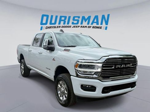 Used 2024 RAM 2500 Laramie AWD/4WD image 1