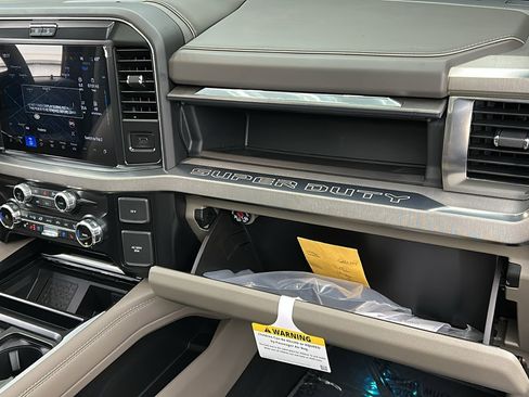 Used 2026 Ford F450 Platinum w/ Platinum Plus Package image 41