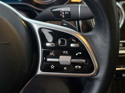 Used 2022 Mercedes-Benz GLC 300 4MATIC image 33