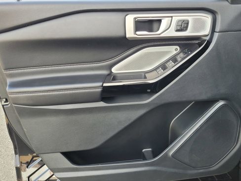 Used 2023 Ford Explorer ST w/ Equipment Group 401A image 16