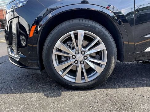 Used 2023 Cadillac XT6 Premium Luxury AWD/4WD image 8