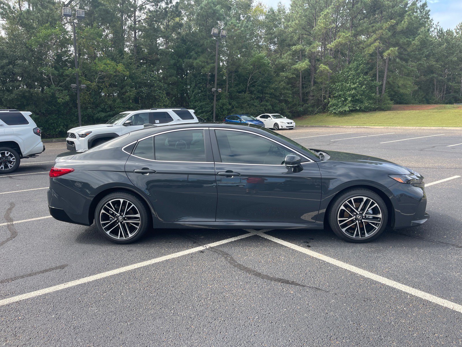 Used 2026 Toyota Camry XLE w/ Premium Plus Package FWD image 21