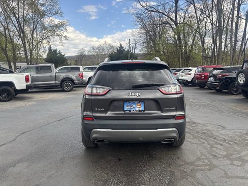 Used 2019 Jeep Cherokee Limited image 7