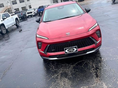 Used 2025 Buick Envision Sport Touring AWD/4WD image 3