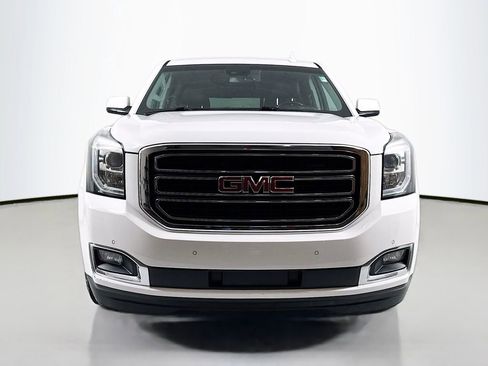Used 2018 GMC Yukon XL SLT image 2