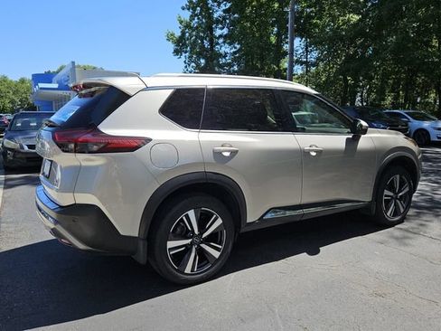 Used 2023 Nissan Rogue SL FWD image 5