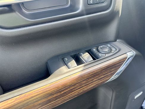 Used 2022 Chevrolet Silverado 1500 High Country image 28