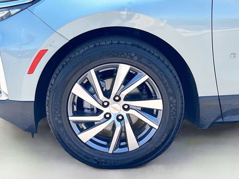 Used 2022 Chevrolet Equinox Premier FWD image 28