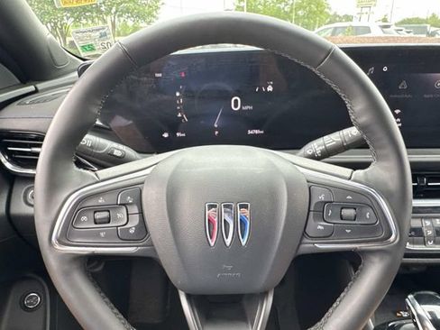 Used 2025 Buick Envista Sport Touring w/ Convenience I Package FWD image 26