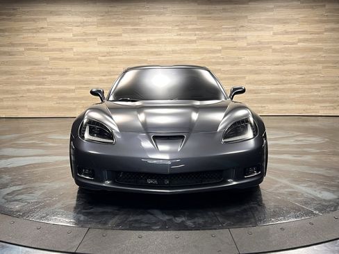 Used 2013 Chevrolet Corvette Z06 w/ 3LZ Preferred Equipment Group image 5