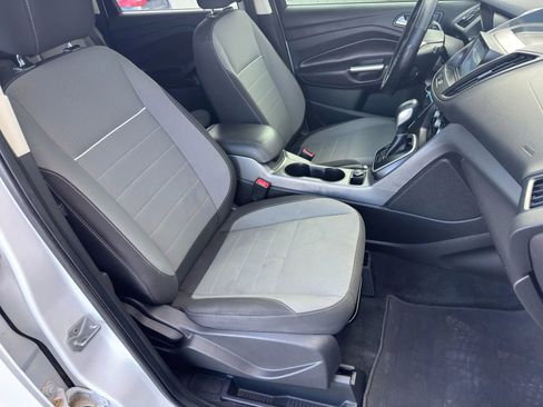 Used 2014 Ford Escape SE image 17