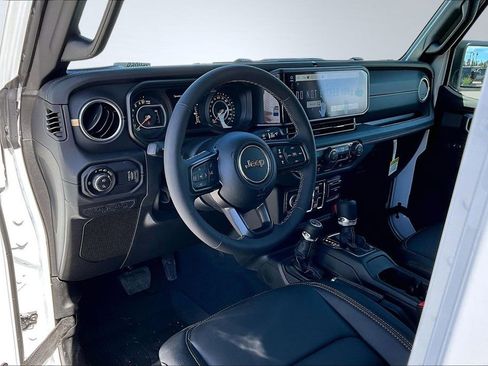 New 2026 Jeep Gladiator Sport image 4