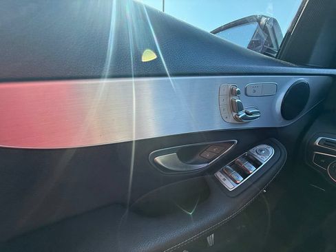 Used 2019 Mercedes-Benz C 300 Sedan image 16