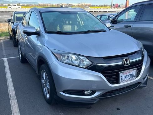 Used 2016 Honda HR-V EX-L image 2