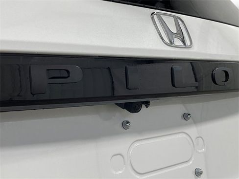 New 2025 Honda Pilot EX-L image 10