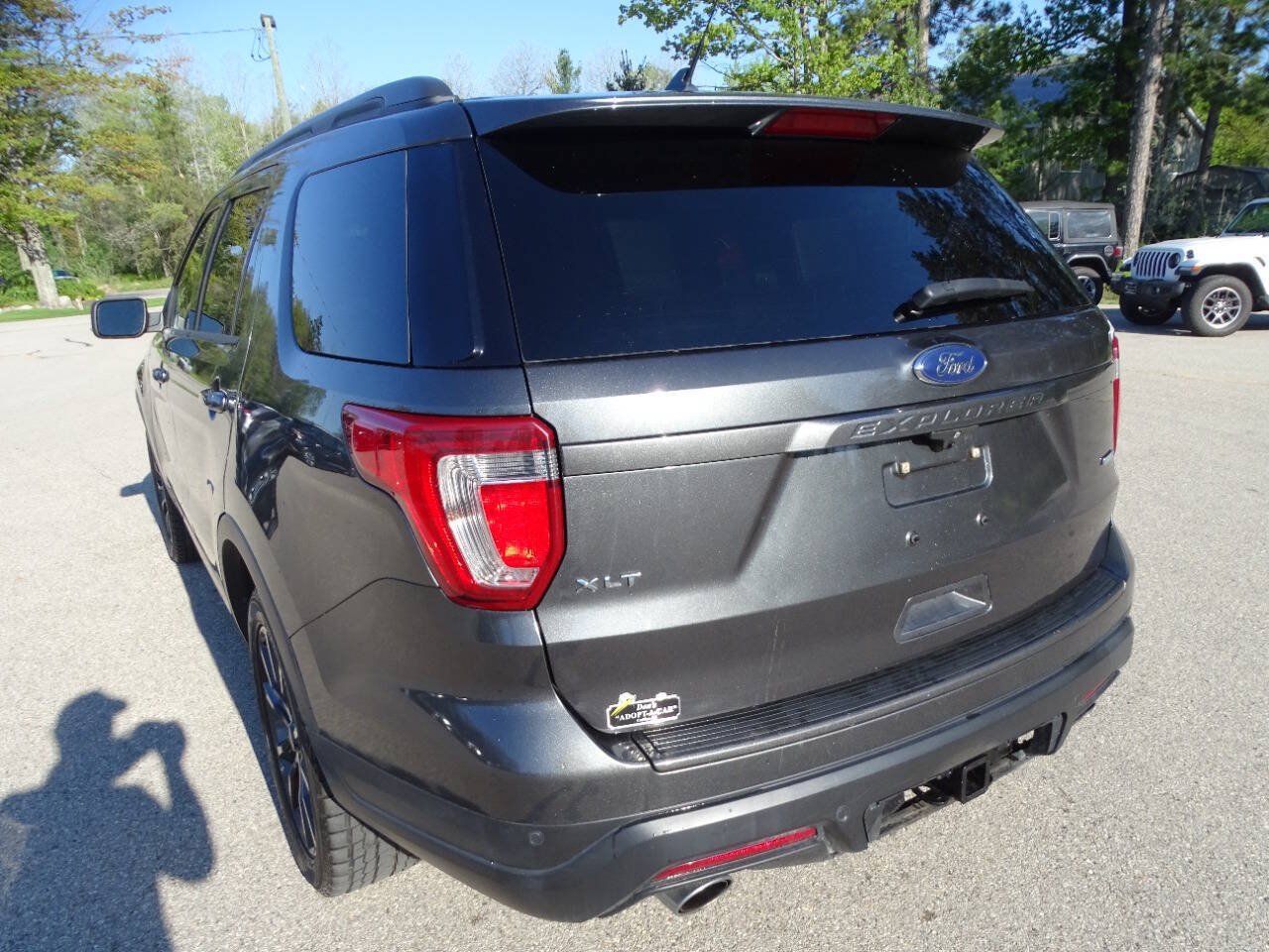 Used 2019 Ford Explorer AWD XLT w/ XLT Sport Appearance Package image 9