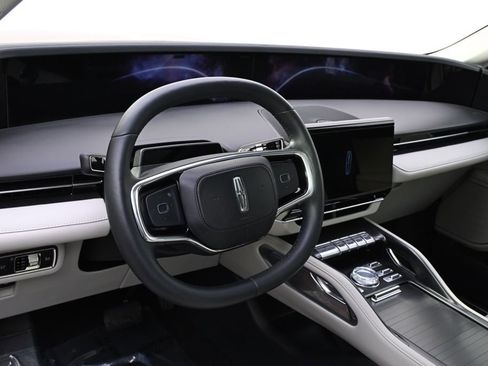 New 2026 Lincoln Nautilus Reserve AWD/4WD image 11