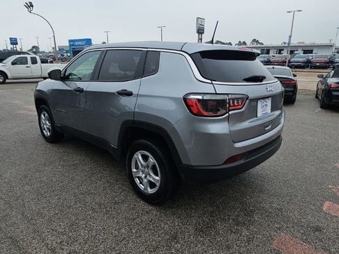 Used 2022 Jeep Compass Sport AWD/4WD image 5