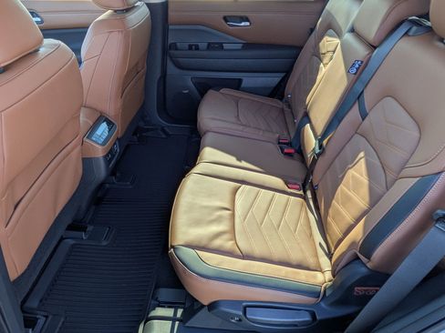 New 2025 Nissan Pathfinder Platinum w/ Cargo Package image 23