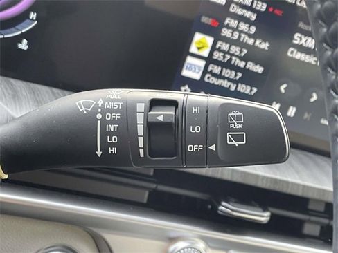 Used 2025 Kia Telluride EX w/ EX Captain's Chair Package image 25