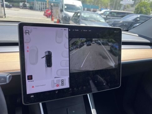 Used 2020 Tesla Model Y Long Range AWD/4WD image 32