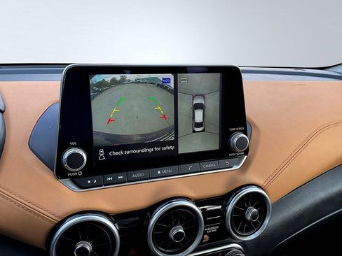 Used 2024 Nissan Sentra SV w/ SV Premium Package image 29