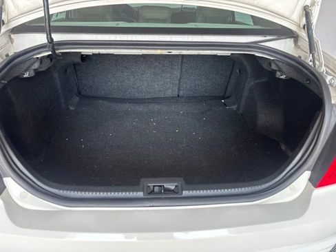 Used 2010 Ford Fusion SEL FWD image 21