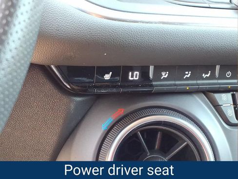 Certified 2025 Chevrolet Blazer LT AWD/4WD image 9