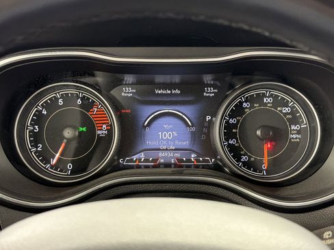 Used 2021 Jeep Cherokee Trailhawk w/ Trailer Tow Group image 20