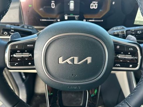 New 2026 Kia Carnival EX FWD image 28