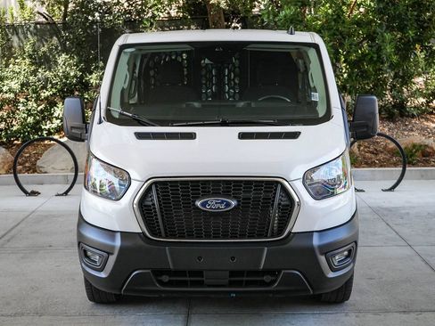 Used 2025 Ford Transit 250 Low Roof w/ Exterior Upgrade Package RWD image 2