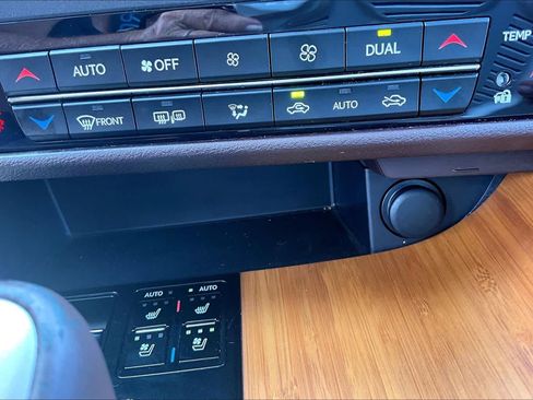 Used 2018 Lexus RX 350 FWD w/ Premium Package image 34