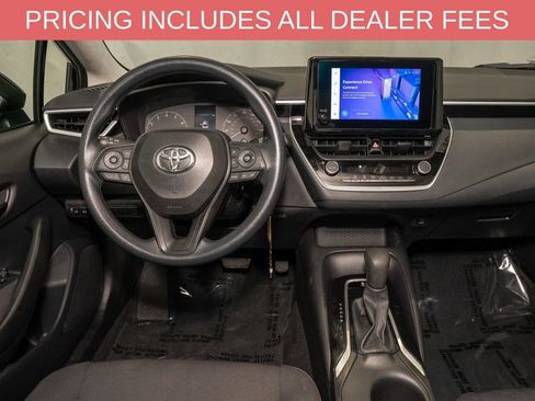 Used 2025 Toyota Corolla LE FWD image 6