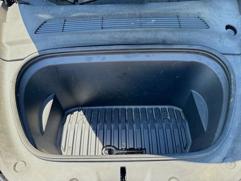 Used 2023 Tesla Model Y Performance AWD/4WD image 30