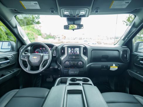 Used 2026 Chevrolet Silverado 1500 W/T w/ WT Value Package AWD/4WD image 14