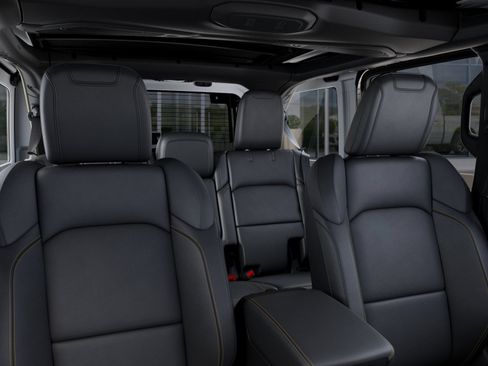 New 2026 Jeep Wrangler Unlimited Sahara AWD/4WD image 26