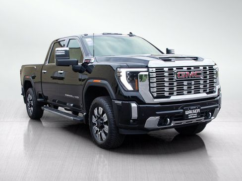 Used 2025 GMC Sierra 2500 Denali w/ Denali Reserve Package AWD/4WD image 7