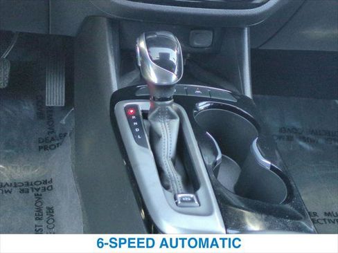 Used 2024 Buick Envista Sport Touring w/ Convenience I Package FWD image 19