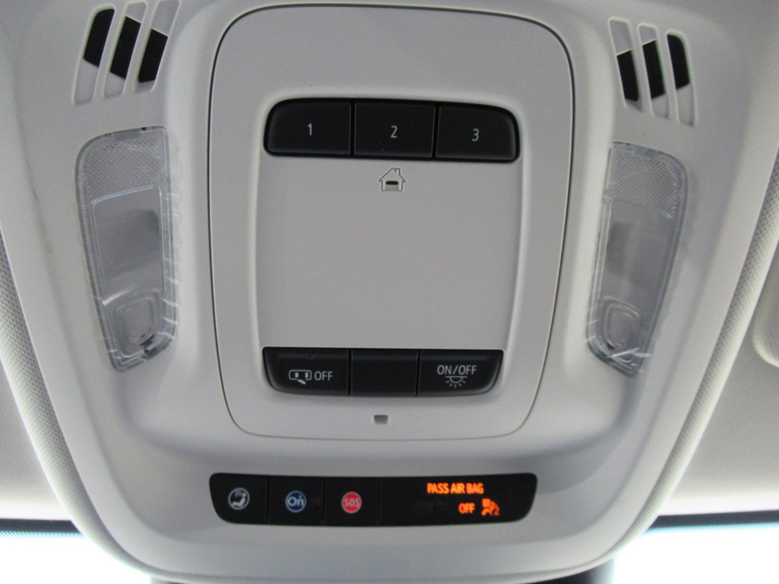 Used 2025 Buick Envision Preferred AWD/4WD image 31