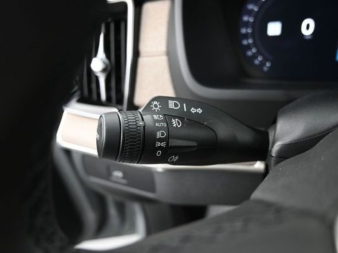 New 2026 Volvo XC90 B6 Plus w/ Protection Package Premier image 16