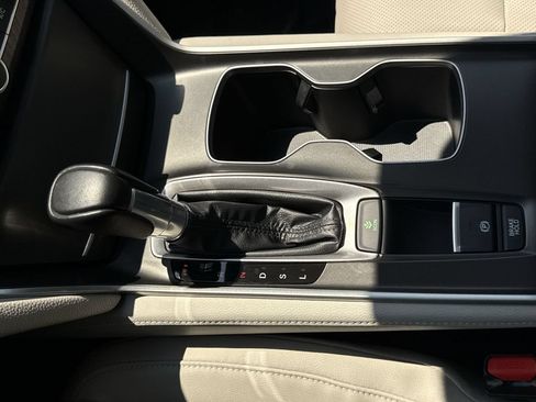 Used 2018 Honda Accord EX-L image 21