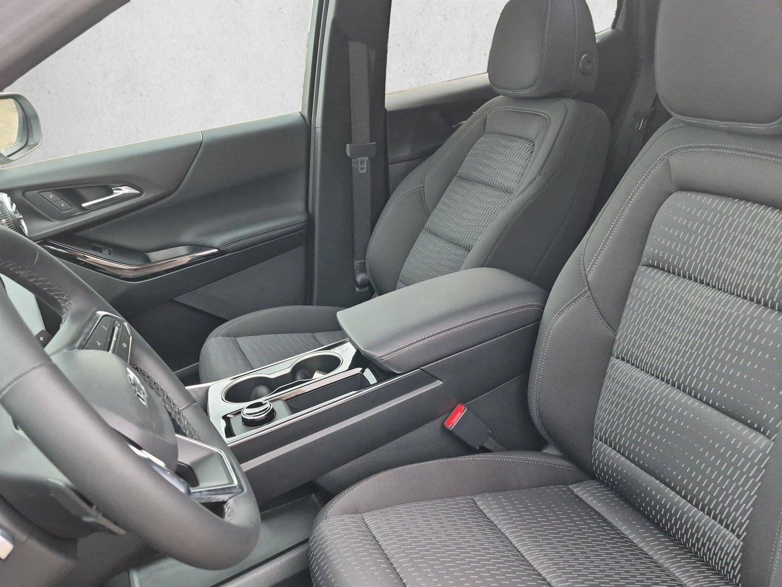 New 2027 Chevrolet Equinox LT w/ Midnight Edition FWD image 4
