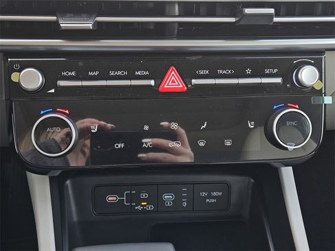 New 2026 Hyundai Tucson SEL image 18