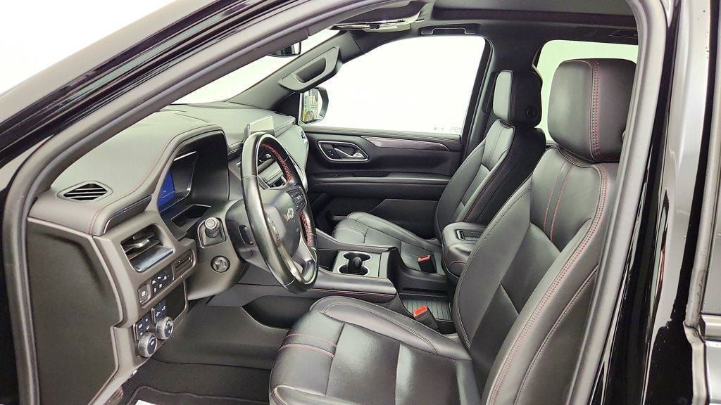 Used 2024 Chevrolet Suburban RST w/ Luxury Package AWD/4WD image 19