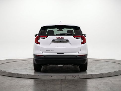Used 2024 GMC Terrain SLE FWD image 7