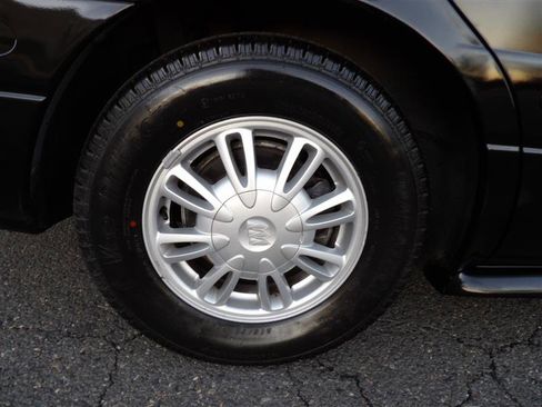 Used 2004 Buick Le Sabre Custom image 14