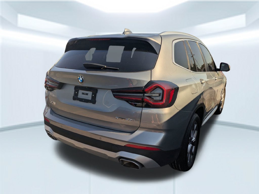 Used 2024 BMW X3 sDrive30i w/ Premium Package RWD image 2