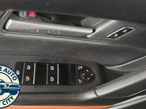 Used 2023 MAZDA CX-50 Meridian Edition w/ Apex Package image 21